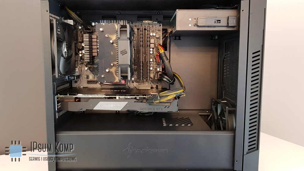 Montaż komputera do gier - obudowa SHARKOON S1000 MIDI TOWER