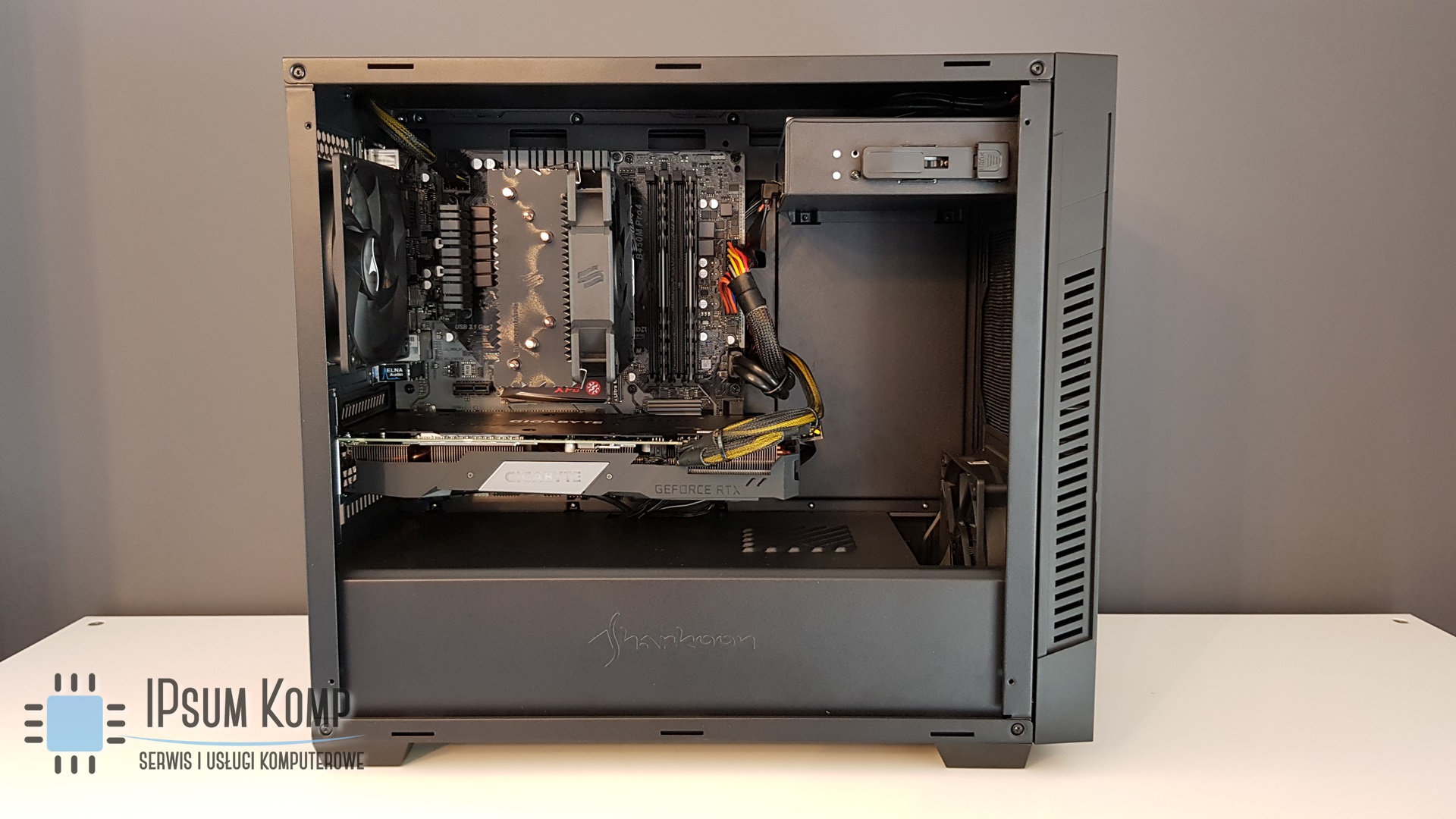 Montaż komputera do gier - obudowa SHARKOON S1000 MIDI TOWER